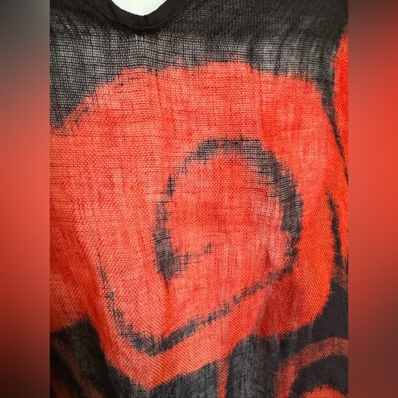 Elegant Black and Red Swirl Women's Sweater - Picture 5 of 14